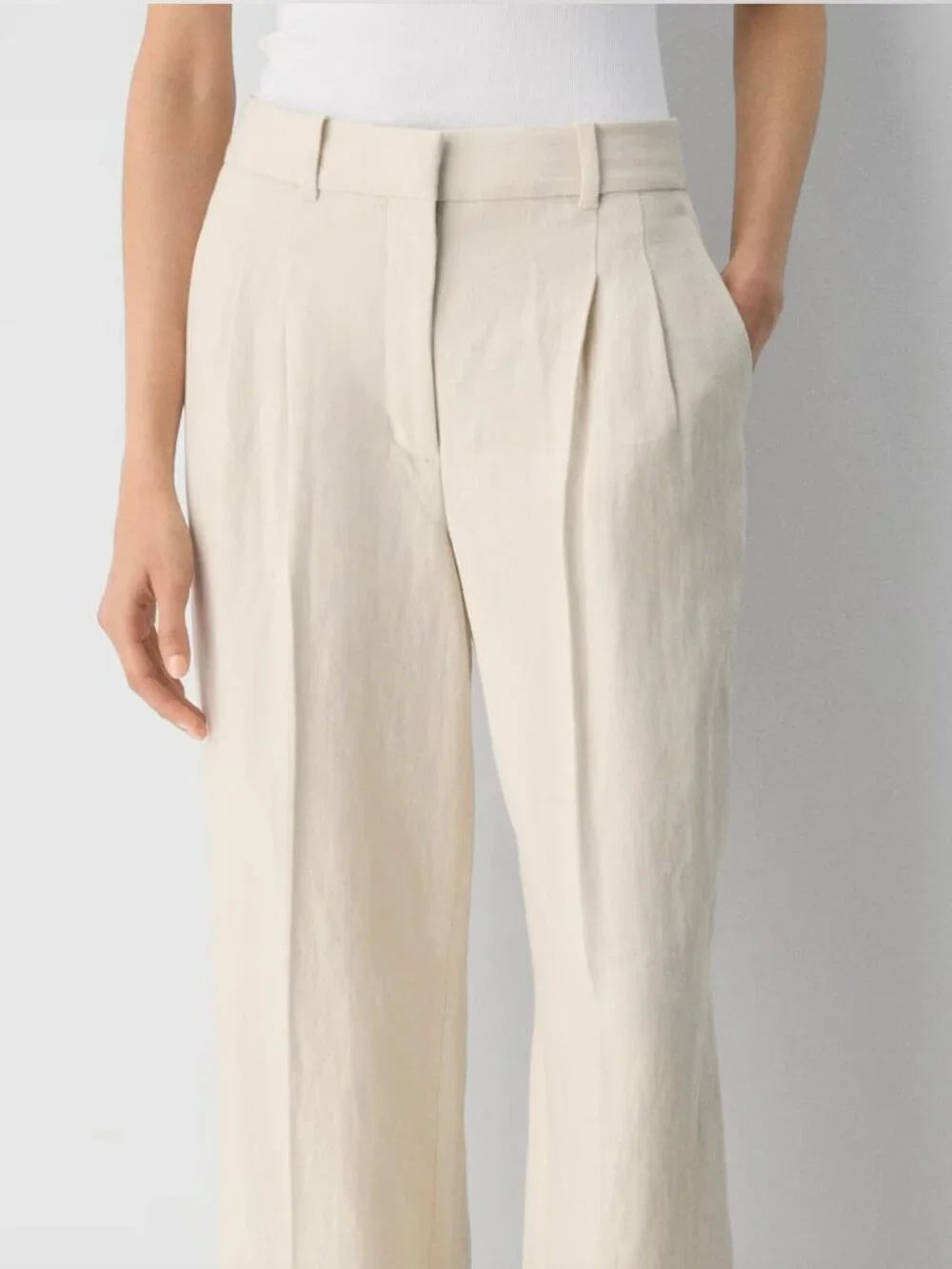 NWT Aritzia - Effortless Pant - Power Linen - Size 8 Cool Beige